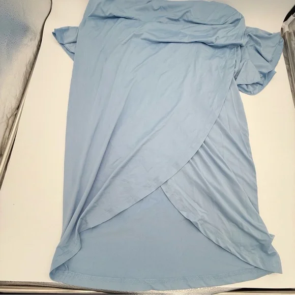 Chic Light Blue Midi Dress with Flutter Sleeves - Picture 8 of 9